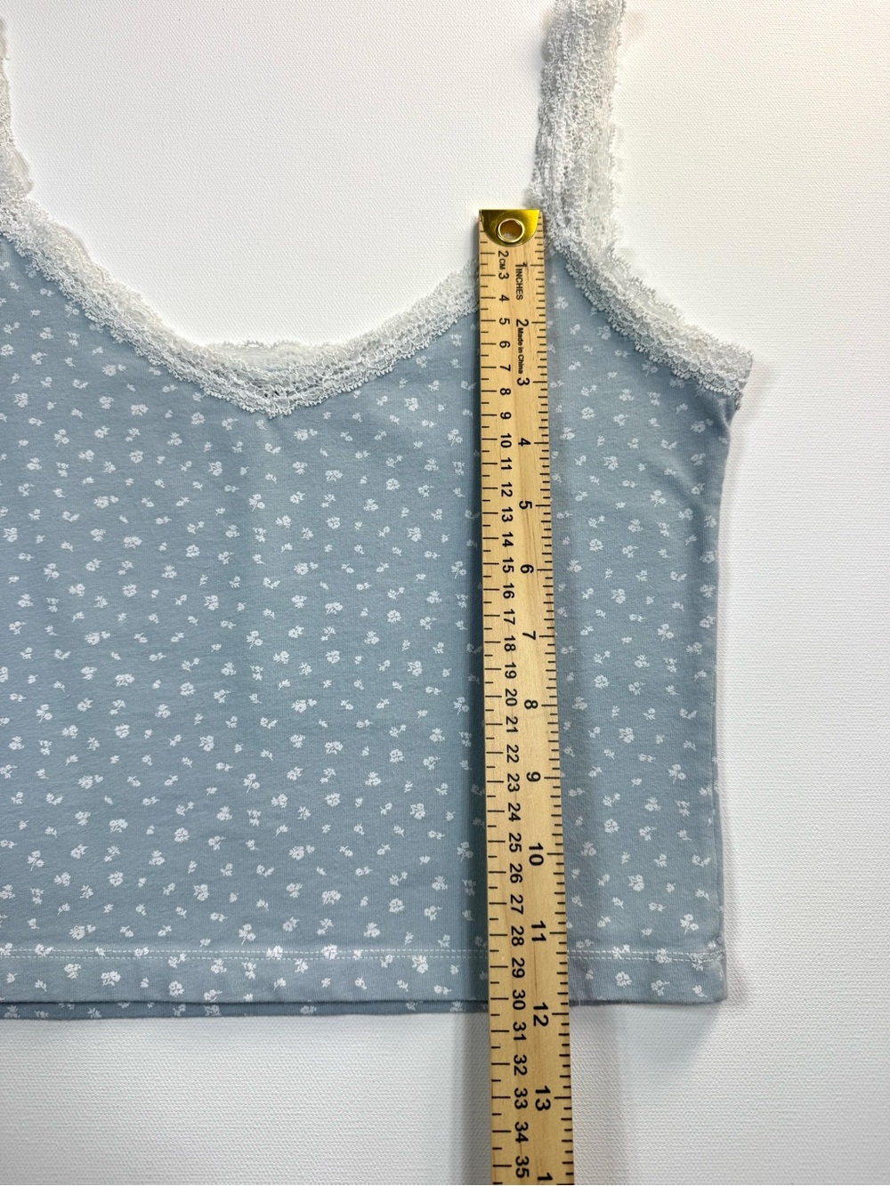 Brandy Melville Lace Trim Floral Crop Tank Top Cami Blue and White One Size - Picture 4 of 6